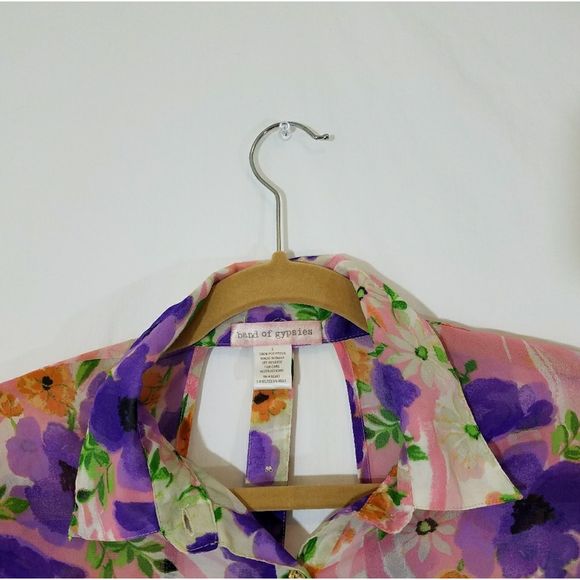 Band of Gypsies floral sheer open back button up - Picture 7 of 7